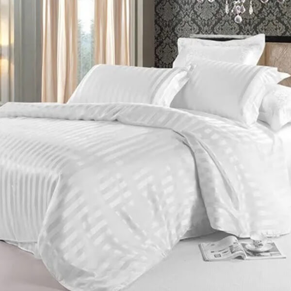 Hotel Bedding