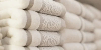 What Makes a Towel Feel Luxurious a Breakdown of GSM, Weave & Fiber